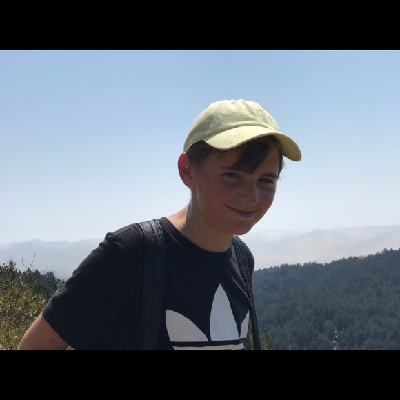 Profile Picture of Jackson Neave (@dynamogen) on Poshmark