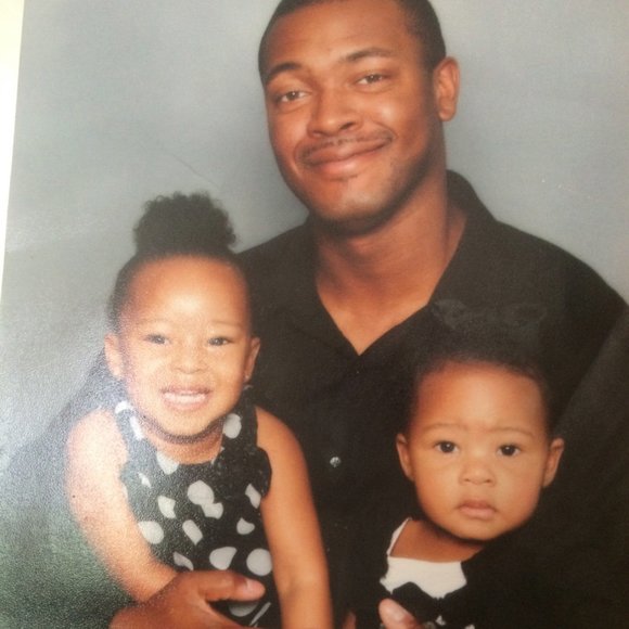 Profile Picture of Bertony Berlus (@conquest2g1) on Poshmark