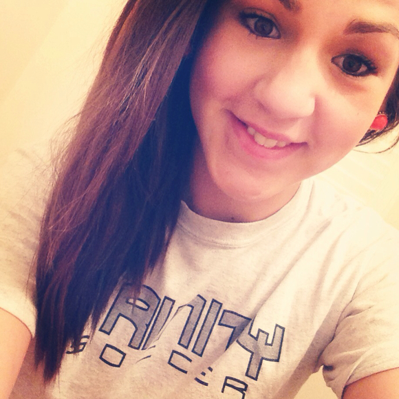 Profile Picture of Alex Mclain (@allyy_nicole98) on Poshmark