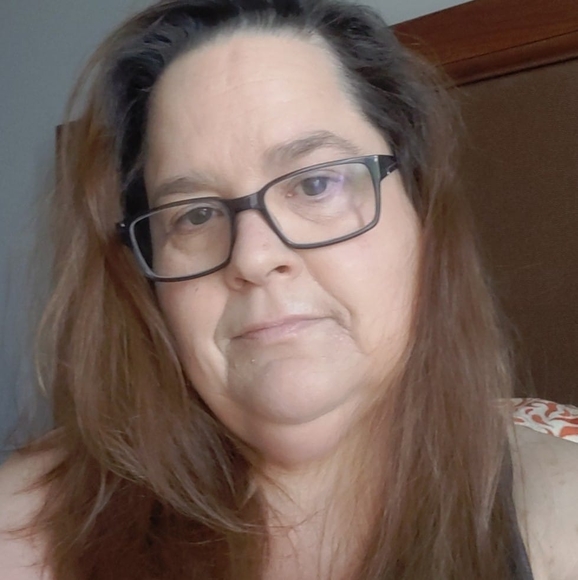 Profile Picture of Monic Barrette (@monicbarrette) on Poshmark