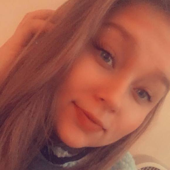 Profile Picture of Hope Perkins (@hopeperkins667) on Poshmark