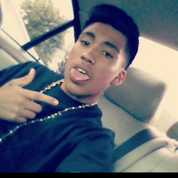 Profile Picture of Carlos Carreno (@carloscarreno) on Poshmark