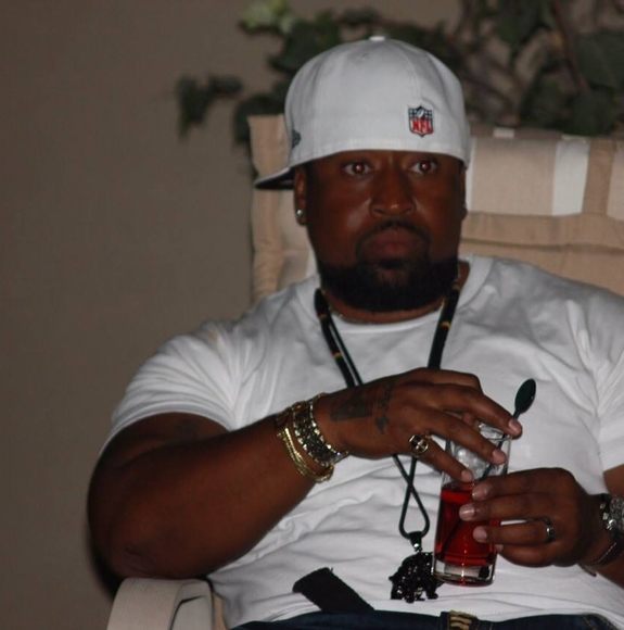 Eric Brinn - Poshmark Profile Picture of Eric Brinn (@ericbrinn) on Poshmark