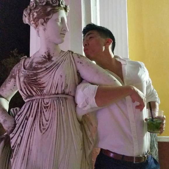 Profile Picture of Richard Rhee (@rkr215) on Poshmark