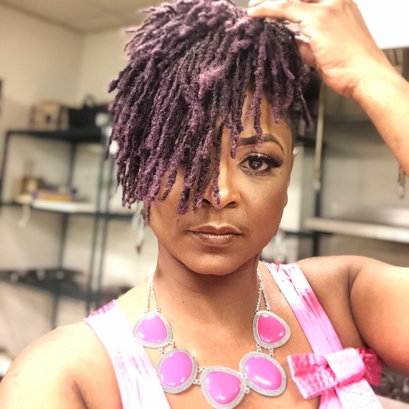 Profile Picture of Tongela Wingard-greene (@mrsgreene020520) on Poshmark