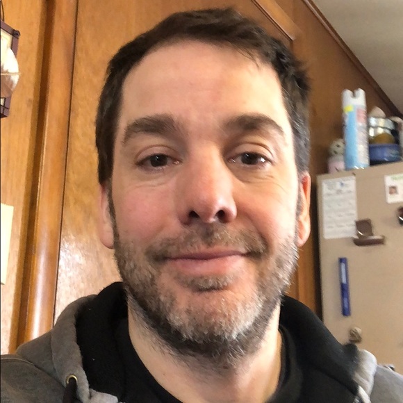 Profile Picture of Clint Cox (@clint_cox) on Poshmark