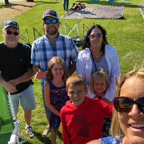 Profile Picture of Cindy Hahn (@chahn56) on Poshmark