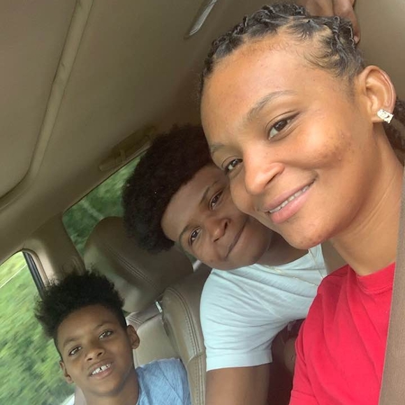 Mickey Evans - Poshmark Profile Picture of Mickey Evans (@mickey1991) on Poshmark