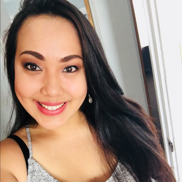 Profile Picture of Maryann Calamayan (@maryann808) on Poshmark