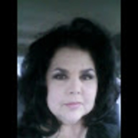 Profile Picture of Cindy Morgan (@abestmom1957) on Poshmark