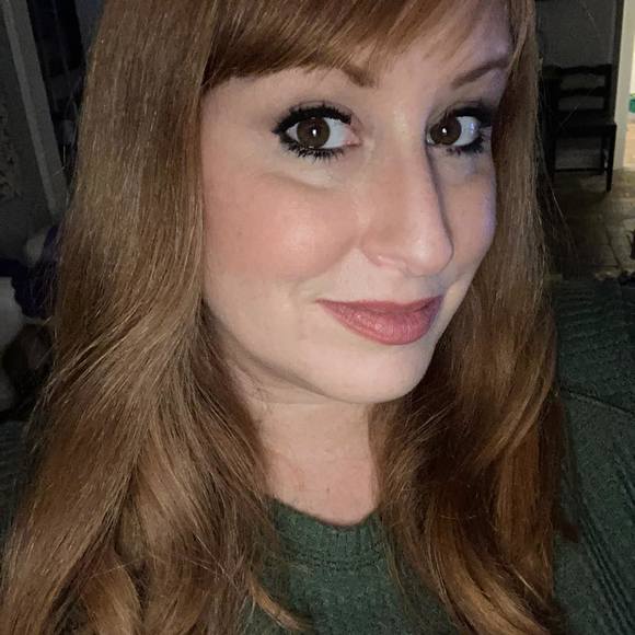 Profile Picture of Carla Tackett (@crtackett7) on Poshmark