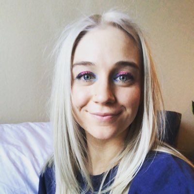 Profile Picture of Lindsay Scheetz (@satinscheetz) on Twitter