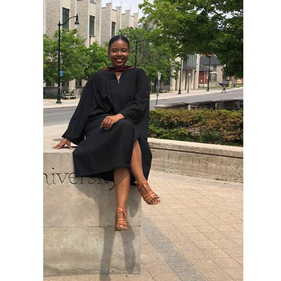 Profile Picture of Shanice Howard (@shanice_howard) on Poshmark