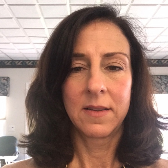 Profile Picture of Regina Forcino (@reginaforcino) on Poshmark