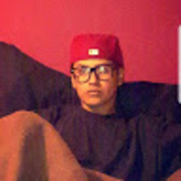 Profile Picture of Ivan Luis (@ivan1990luis) on Poshmark