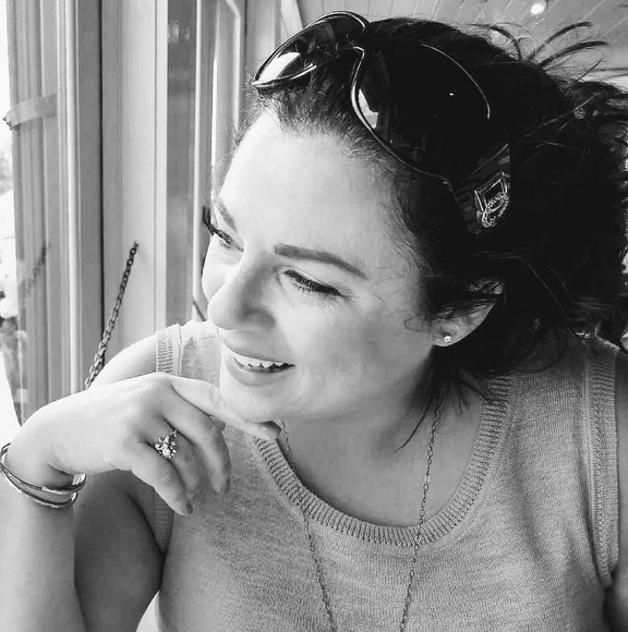 Profile Picture of Lindsey Mcaneny (@lindseymcaneny) on Poshmark