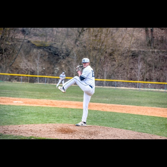 Profile Picture of Zane Leister (@zane_leister) on Poshmark