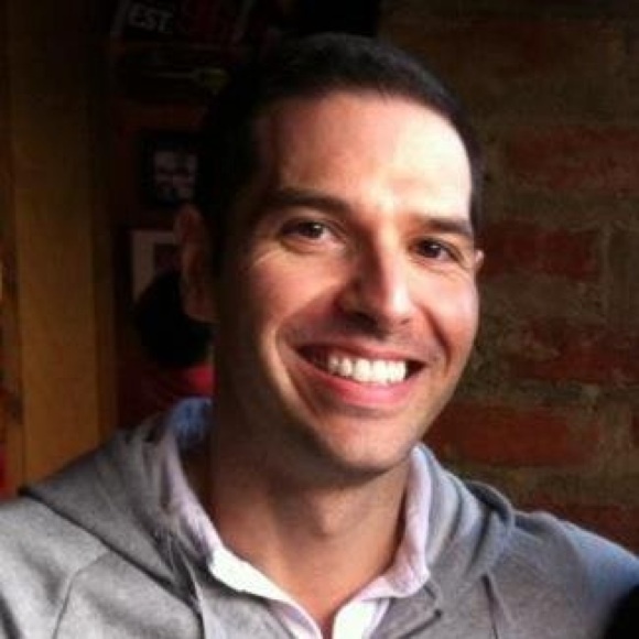 Profile Picture of Tony Baptista (@tlbaptista) on Poshmark