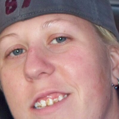 Profile Picture of Deborah Heine (@superdyke33) on Twitter