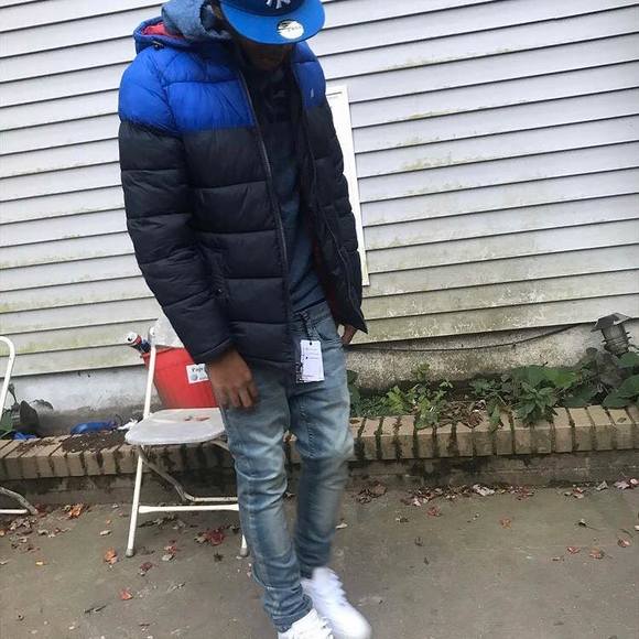 Profile Picture of Pnv Torry (@ttddes) on Poshmark