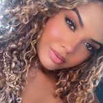 Profile Picture of 𝓘𝓪𝓵𝓮 𝓡𝓸𝓫𝓮𝓻𝓽𝓪 🌻 (@y_robertta) on Instagram