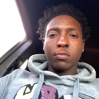 Profile Picture of Donny Myers (@NikesChecks) on Facebook