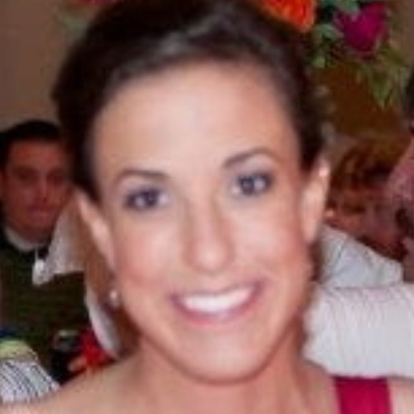 Profile Picture of Jillian Baron (@jbaron88) on Poshmark