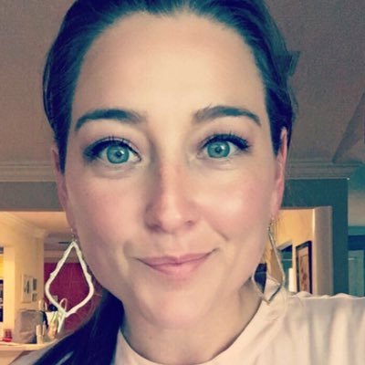 Profile Picture of Amber Oliver (@JPEJazzHands) on Twitter