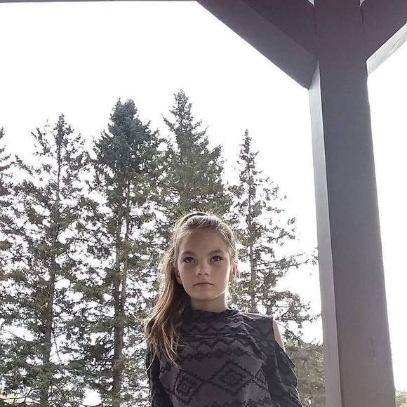 Ariane Chevrette - Poshmark Profile Picture of Ariane Chevrette (@arianechevre814) on Poshmark