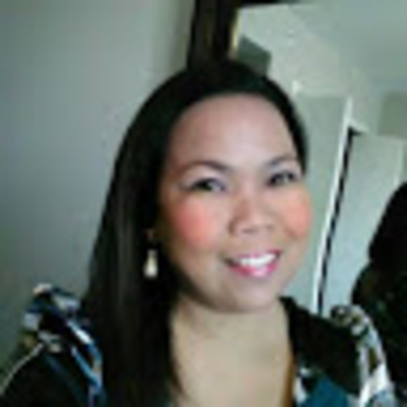Profile Picture of Joanne Mariano (@joanne_mariano) on Poshmark