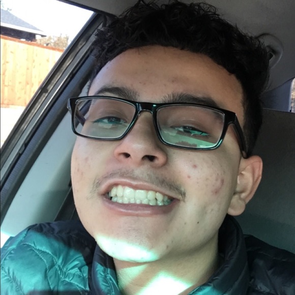 Profile Picture of Andrew Lemus (@drewprod808) on Poshmark