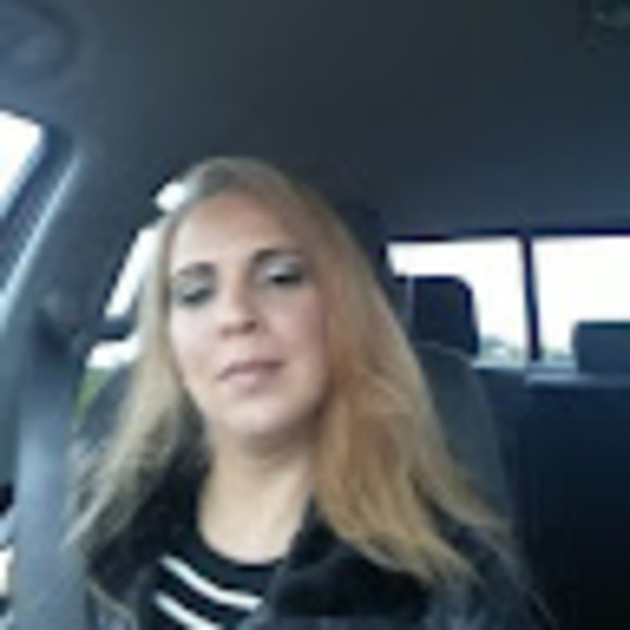 Profile Picture of Dianelys Mandri (@yusdi1626) on Poshmark