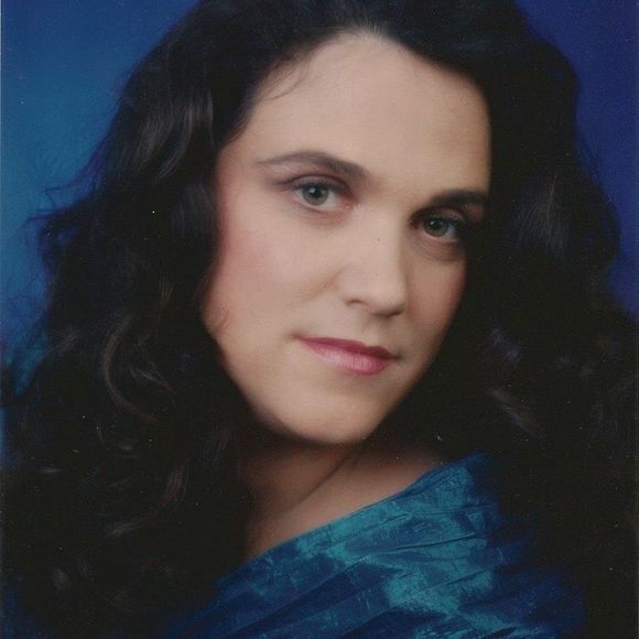 Profile Picture of Mariya Borisova (@mashayomamma) on Poshmark