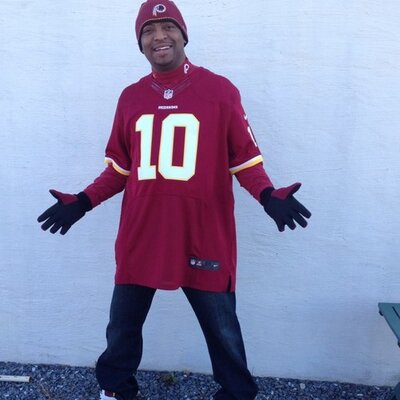 Profile Picture of Tony Henley (@Blackbon7) on Twitter