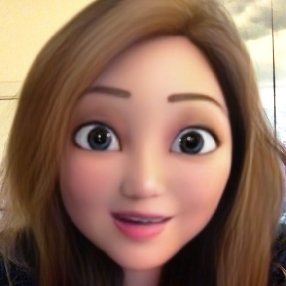 Profile Picture of Joanne Nagamine (@nagaminejo) on Poshmark