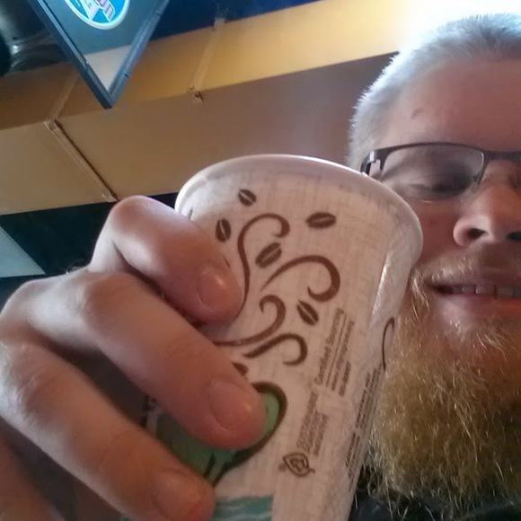 Profile Picture of Eric Witte (@mysteriouskarma) on Poshmark