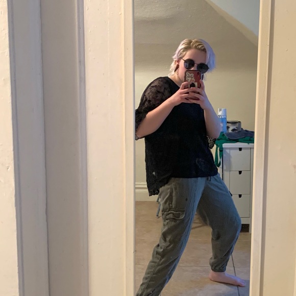 Profile Picture of Devin Williamson (@garbage_juice) on Poshmark