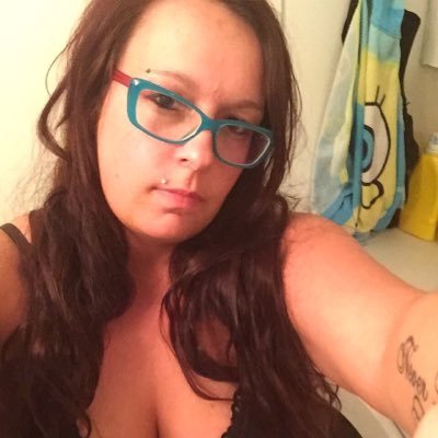 Profile Picture of Vicky Proulx (@vicky_proulx) on Twitter