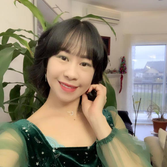 Profile Picture of Kim Huynh (@phianhhuynh) on Poshmark