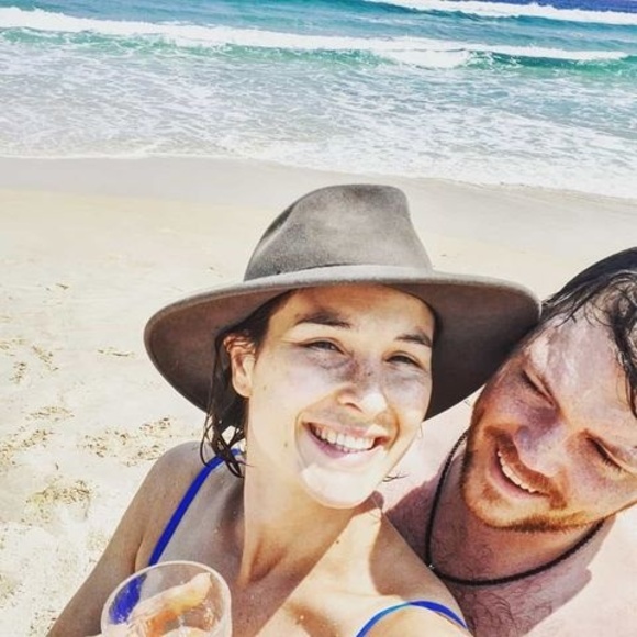 Profile Picture of Laura Chalmers (@piggywiggy123) on Poshmark