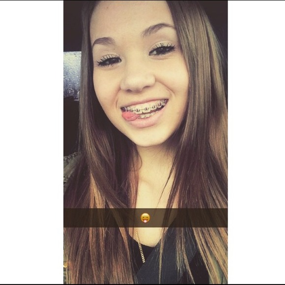 Profile Picture of Katìe Vasilchuk (@kat_vasilchuk) on Poshmark