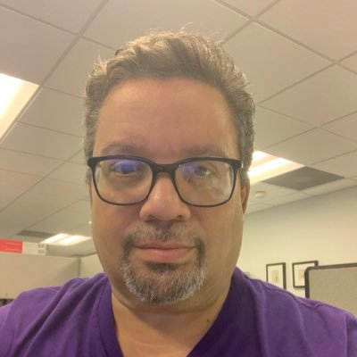 Profile Picture of David Basora (@InChicago2Stay) on Twitter