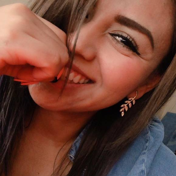 Profile Picture of Meliza Cherokee (@melizacherokee) on Poshmark