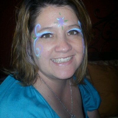 Profile Picture of Lori Ashton (@lashton73) on Twitter