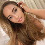 Profile Picture of Isabelle Houston (@Isabelle-Houston) on Facebook