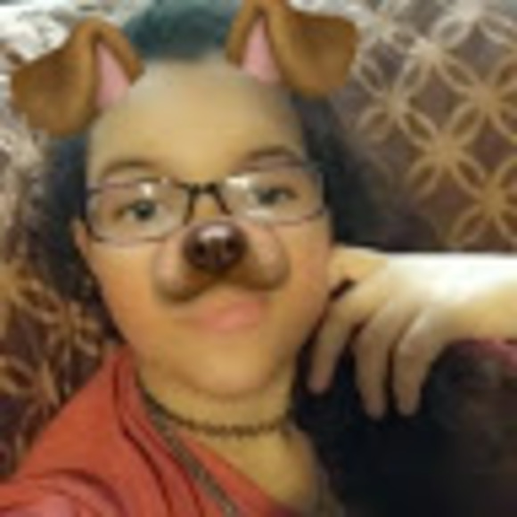 Profile Picture of Tabitha Serrano (@tabitha_serrano) on Poshmark