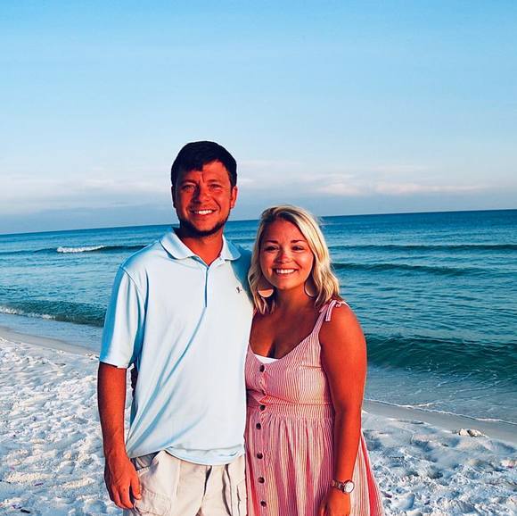 Profile Picture of Whitney Mealor (@whitneymealor) on Poshmark