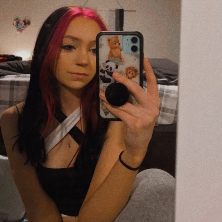 Profile Picture of haleyyadele (@haleyyadele) on Tiktok
