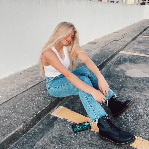 Profile Picture of Sophie Minnillo (@sophie_minnillo) on Poshmark