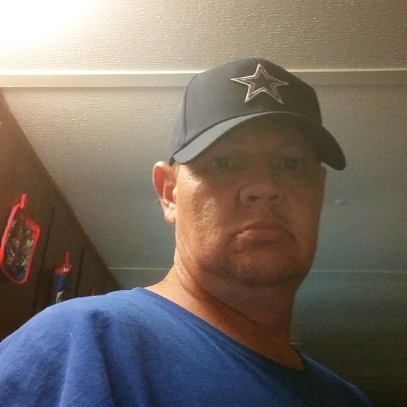 Profile Picture of Justin Sistrunk (@justin2377) on Poshmark